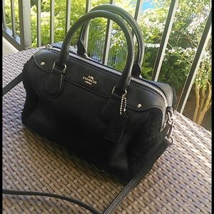 Coach Satchel / Crossbody 💗💗